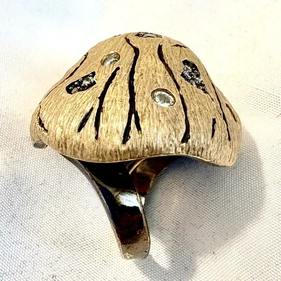 Vintage Mushroom Dome Ring Gold Tone 1960s - 70s Brutalist Era Style size 4.5-5 - Picture 3 of 9